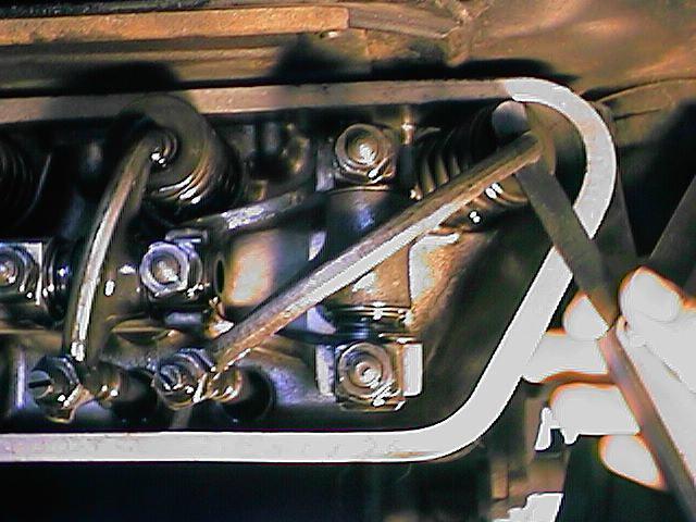How to properly adjust the valves on the car?