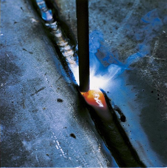 Manual arc welding: classification, application, features